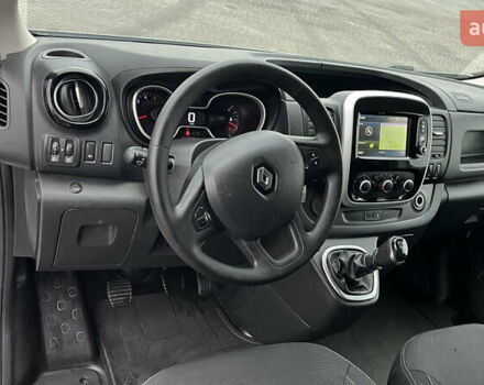 Белый Рено Трафик, объемом двигателя 2 л и пробегом 201 тыс. км за 16200 $, фото 45 на Automoto.ua