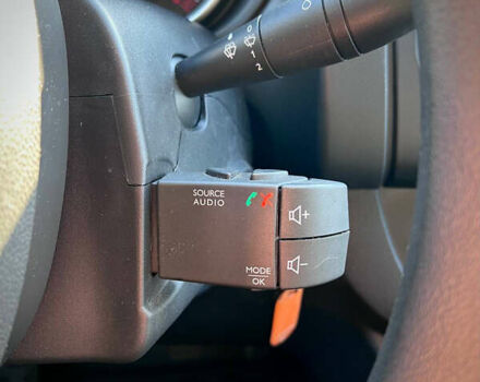 Білий Рено Трафік, об'ємом двигуна 2 л та пробігом 186 тис. км за 20500 $, фото 23 на Automoto.ua