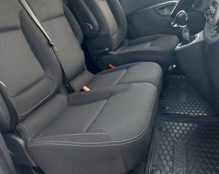 Белый Рено Трафик, объемом двигателя 2 л и пробегом 185 тыс. км за 17300 $, фото 28 на Automoto.ua