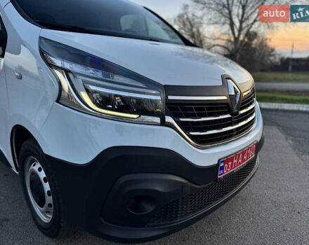 Белый Рено Трафик, объемом двигателя 2 л и пробегом 96 тыс. км за 20550 $, фото 8 на Automoto.ua