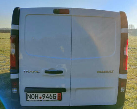 Белый Рено Трафик, объемом двигателя 2 л и пробегом 177 тыс. км за 14700 $, фото 3 на Automoto.ua