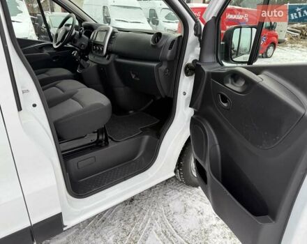 Белый Рено Трафик, объемом двигателя 2 л и пробегом 50 тыс. км за 21300 $, фото 8 на Automoto.ua