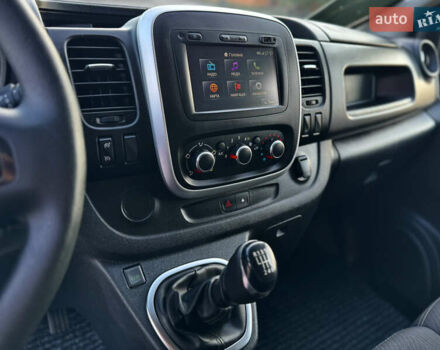 Белый Рено Трафик, объемом двигателя 2 л и пробегом 96 тыс. км за 20550 $, фото 20 на Automoto.ua