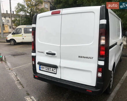 Білий Рено Трафік, об'ємом двигуна 2 л та пробігом 257 тис. км за 16800 $, фото 3 на Automoto.ua