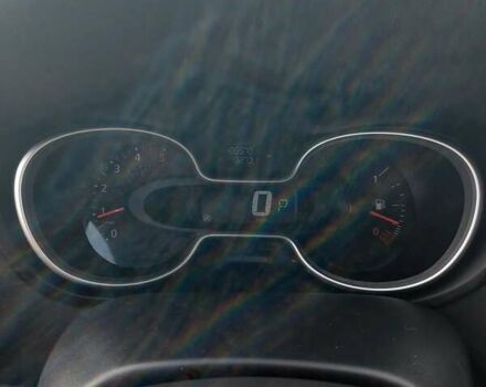 Белый Рено Трафик, объемом двигателя 2 л и пробегом 185 тыс. км за 17300 $, фото 35 на Automoto.ua