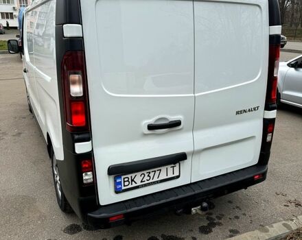 Белый Рено Трафик, объемом двигателя 2 л и пробегом 182 тыс. км за 17000 $, фото 4 на Automoto.ua