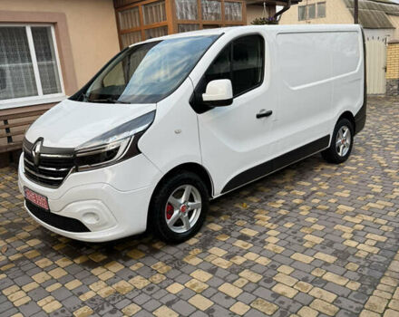 Белый Рено Трафик, объемом двигателя 2 л и пробегом 213 тыс. км за 16900 $, фото 1 на Automoto.ua