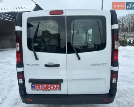 Білий Рено Трафік, об'ємом двигуна 2 л та пробігом 140 тис. км за 17500 $, фото 5 на Automoto.ua