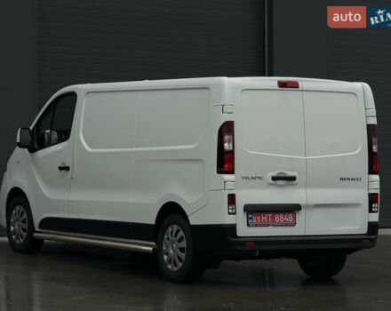 Белый Рено Трафик, объемом двигателя 2 л и пробегом 217 тыс. км за 18800 $, фото 35 на Automoto.ua
