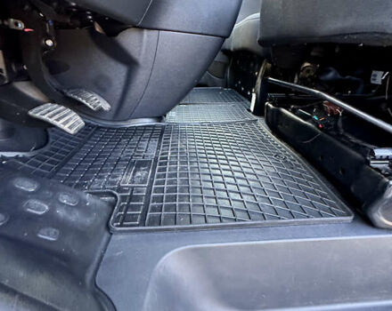 Белый Рено Трафик, объемом двигателя 2 л и пробегом 182 тыс. км за 17673 $, фото 22 на Automoto.ua