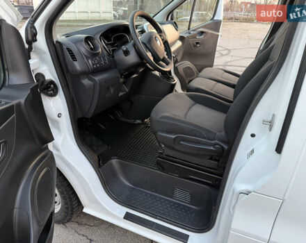 Белый Рено Трафик, объемом двигателя 2 л и пробегом 130 тыс. км за 18999 $, фото 65 на Automoto.ua