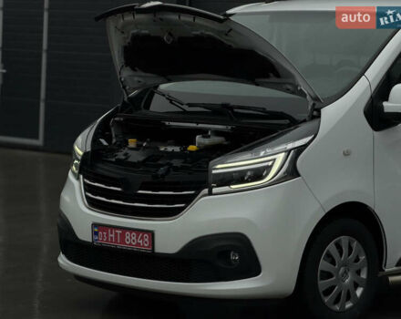 Белый Рено Трафик, объемом двигателя 2 л и пробегом 217 тыс. км за 18800 $, фото 15 на Automoto.ua