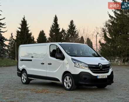Белый Рено Трафик, объемом двигателя 2 л и пробегом 96 тыс. км за 19500 $, фото 2 на Automoto.ua