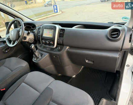 Белый Рено Трафик, объемом двигателя 2 л и пробегом 130 тыс. км за 18999 $, фото 46 на Automoto.ua