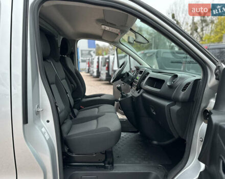 Білий Рено Трафік, об'ємом двигуна 2 л та пробігом 98 тис. км за 20500 $, фото 21 на Automoto.ua