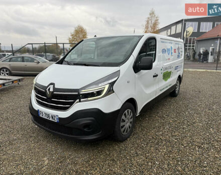 Белый Рено Трафик, объемом двигателя 2 л и пробегом 250 тыс. км за 16250 $, фото 1 на Automoto.ua