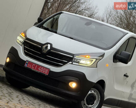 Белый Рено Трафик, объемом двигателя 2 л и пробегом 116 тыс. км за 17700 $, фото 9 на Automoto.ua