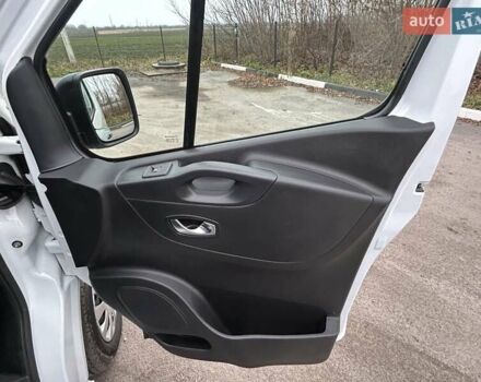 Белый Рено Трафик, объемом двигателя 2 л и пробегом 189 тыс. км за 17900 $, фото 21 на Automoto.ua