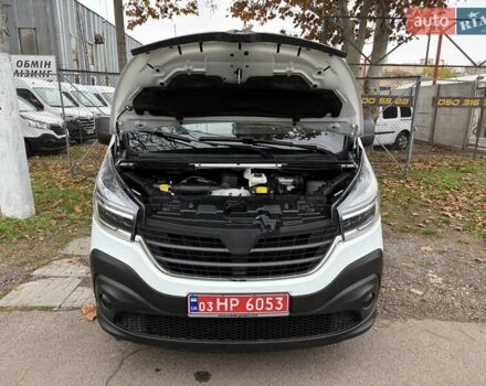 Белый Рено Трафик, объемом двигателя 2 л и пробегом 166 тыс. км за 19700 $, фото 48 на Automoto.ua