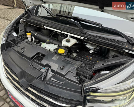 Белый Рено Трафик, объемом двигателя 2 л и пробегом 116 тыс. км за 17300 $, фото 53 на Automoto.ua