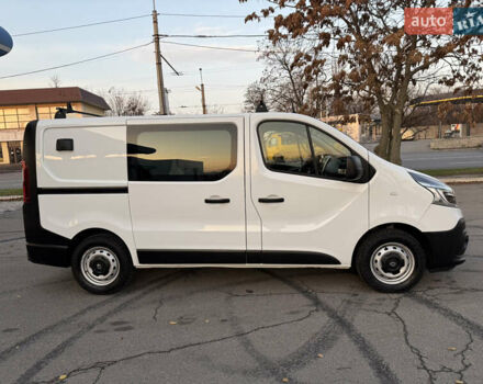 Белый Рено Трафик, объемом двигателя 2 л и пробегом 130 тыс. км за 18999 $, фото 12 на Automoto.ua