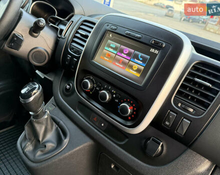 Белый Рено Трафик, объемом двигателя 2 л и пробегом 130 тыс. км за 18999 $, фото 51 на Automoto.ua