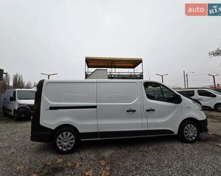 Белый Рено Трафик, объемом двигателя 2 л и пробегом 204 тыс. км за 18700 $, фото 7 на Automoto.ua