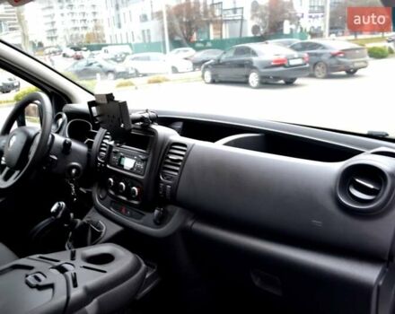 Белый Рено Трафик, объемом двигателя 2 л и пробегом 236 тыс. км за 16900 $, фото 48 на Automoto.ua