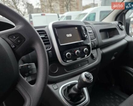 Белый Рено Трафик, объемом двигателя 2 л и пробегом 204 тыс. км за 18700 $, фото 19 на Automoto.ua