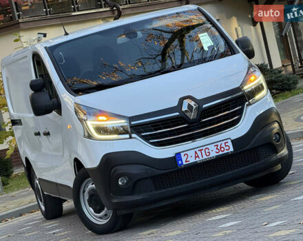Белый Рено Трафик, объемом двигателя 2 л и пробегом 112 тыс. км за 17850 $, фото 2 на Automoto.ua