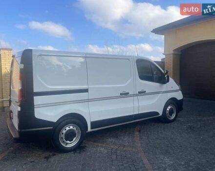Белый Рено Трафик, объемом двигателя 2 л и пробегом 210 тыс. км за 16899 $, фото 4 на Automoto.ua