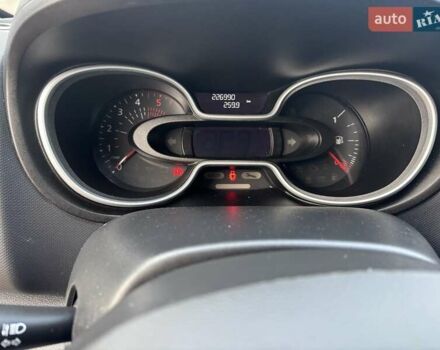 Белый Рено Трафик, объемом двигателя 2 л и пробегом 226 тыс. км за 16599 $, фото 9 на Automoto.ua