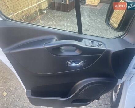 Белый Рено Трафик, объемом двигателя 2 л и пробегом 210 тыс. км за 16899 $, фото 13 на Automoto.ua