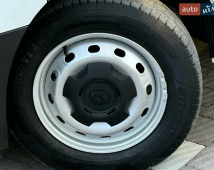 Белый Рено Трафик, объемом двигателя 2 л и пробегом 114 тыс. км за 18200 $, фото 18 на Automoto.ua