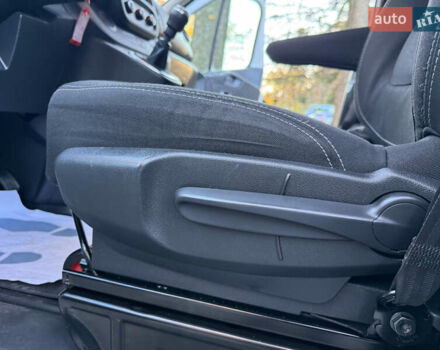 Белый Рено Трафик, объемом двигателя 2 л и пробегом 114 тыс. км за 18200 $, фото 41 на Automoto.ua