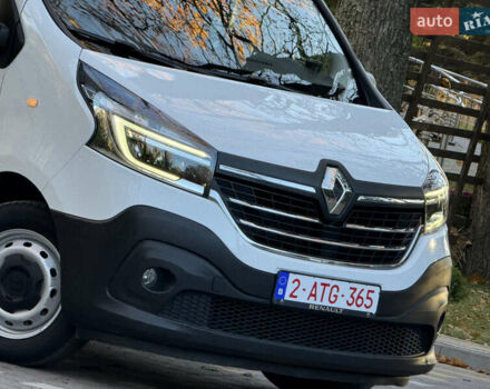 Белый Рено Трафик, объемом двигателя 2 л и пробегом 115 тыс. км за 19500 $, фото 4 на Automoto.ua