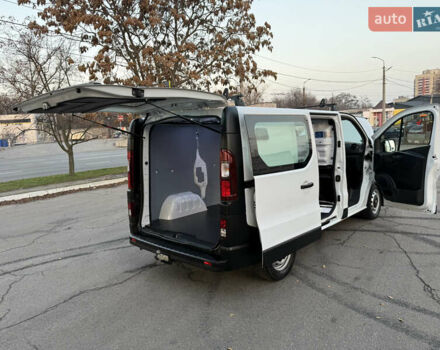 Белый Рено Трафик, объемом двигателя 2 л и пробегом 130 тыс. км за 18999 $, фото 107 на Automoto.ua