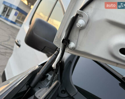 Белый Рено Трафик, объемом двигателя 2 л и пробегом 130 тыс. км за 18999 $, фото 99 на Automoto.ua