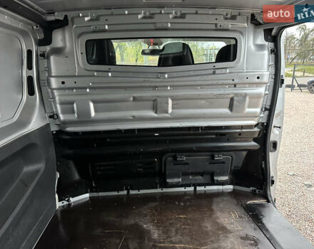 Білий Рено Трафік, об'ємом двигуна 2 л та пробігом 98 тис. км за 20500 $, фото 29 на Automoto.ua