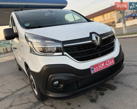 Белый Рено Трафик, объемом двигателя 2 л и пробегом 130 тыс. км за 18999 $, фото 32 на Automoto.ua