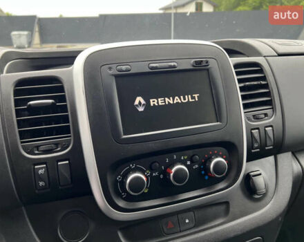 Белый Рено Трафик, объемом двигателя 2 л и пробегом 182 тыс. км за 17673 $, фото 70 на Automoto.ua