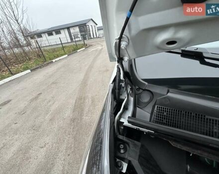 Белый Рено Трафик, объемом двигателя 2 л и пробегом 189 тыс. км за 17900 $, фото 38 на Automoto.ua