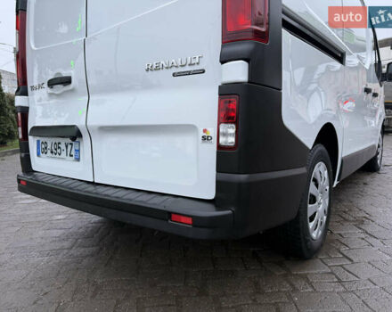 Белый Рено Трафик, объемом двигателя 2 л и пробегом 259 тыс. км за 16400 $, фото 14 на Automoto.ua