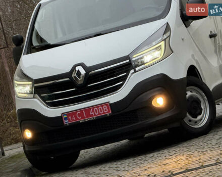 Белый Рено Трафик, объемом двигателя 2 л и пробегом 116 тыс. км за 17700 $, фото 7 на Automoto.ua
