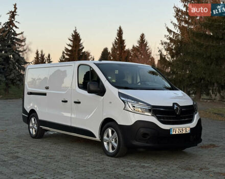 Белый Рено Трафик, объемом двигателя 2 л и пробегом 96 тыс. км за 19500 $, фото 1 на Automoto.ua