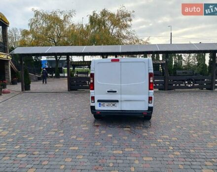 Белый Рено Трафик, объемом двигателя 2 л и пробегом 230 тыс. км за 14200 $, фото 2 на Automoto.ua