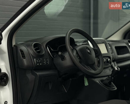 Белый Рено Трафик, объемом двигателя 2 л и пробегом 217 тыс. км за 18800 $, фото 47 на Automoto.ua