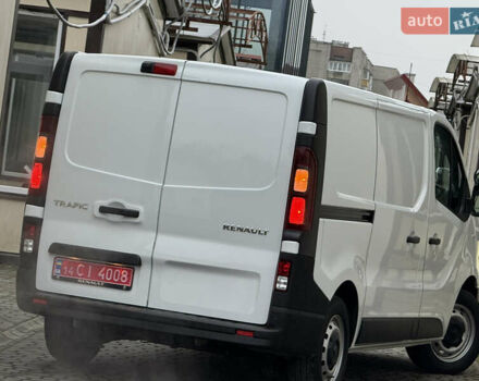 Белый Рено Трафик, объемом двигателя 2 л и пробегом 116 тыс. км за 17700 $, фото 30 на Automoto.ua