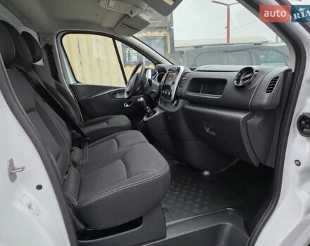 Белый Рено Трафик, объемом двигателя 2 л и пробегом 204 тыс. км за 18700 $, фото 23 на Automoto.ua