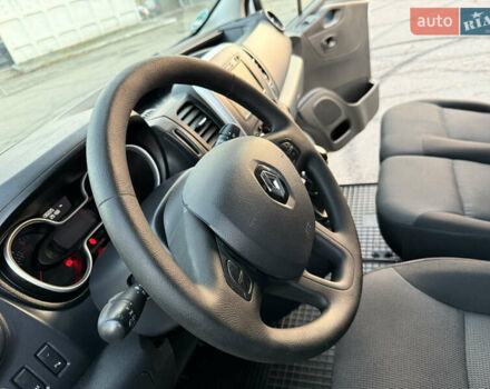 Белый Рено Трафик, объемом двигателя 2 л и пробегом 130 тыс. км за 18999 $, фото 71 на Automoto.ua